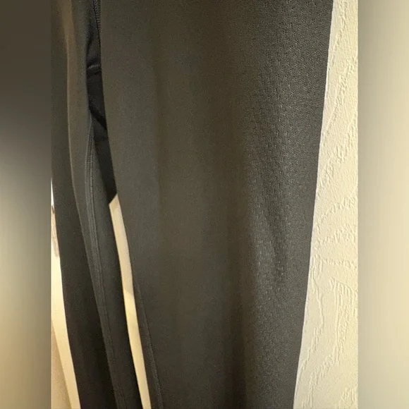 Lululemon Mapped Out High-Rise 28” Tight, Black, Size 6 - Picture 8 of 11